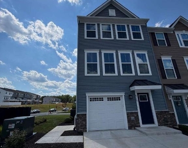 8700 Stevenson - Photo Thumbnail 39