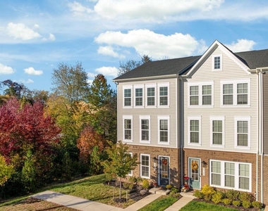 6746 Upland Manor Drive - Photo Thumbnail 19