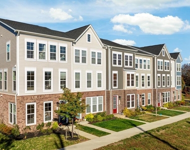 6746 Upland Manor Drive - Photo Thumbnail 1
