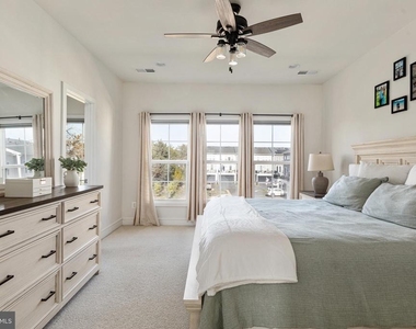 6746 Upland Manor Drive - Photo Thumbnail 8