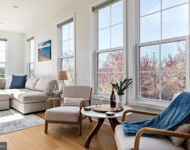 6746 Upland Manor Drive - Photo Thumbnail 29