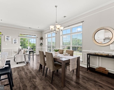 810 Belmont Bay Drive - Photo Thumbnail 6