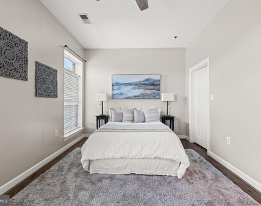 810 Belmont Bay Drive - Photo Thumbnail 22