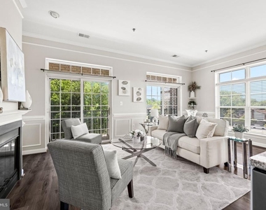810 Belmont Bay Drive - Photo Thumbnail 17