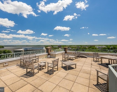 810 Belmont Bay Drive - Photo Thumbnail 36