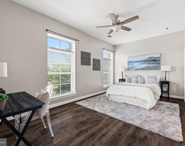 810 Belmont Bay Drive - Photo Thumbnail 20