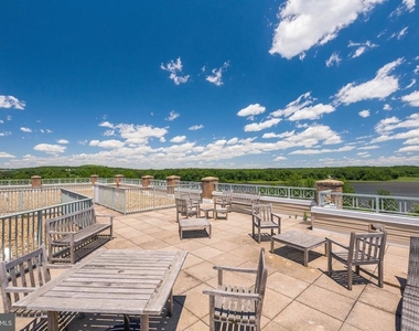 810 Belmont Bay Drive - Photo Thumbnail 37