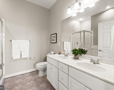 810 Belmont Bay Drive - Photo Thumbnail 23