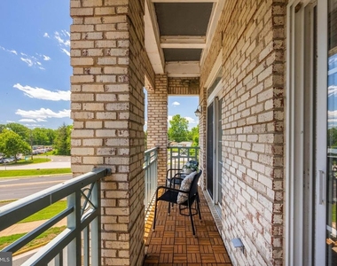 810 Belmont Bay Drive - Photo Thumbnail 33