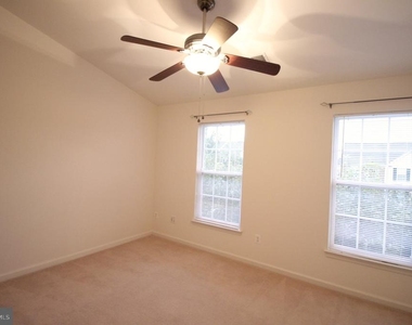 44501 Potter Terrace - Photo Thumbnail 21