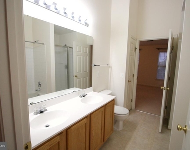 44501 Potter Terrace - Photo Thumbnail 24