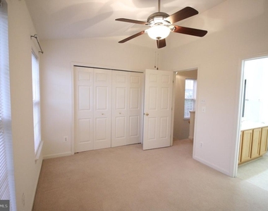 44501 Potter Terrace - Photo Thumbnail 22