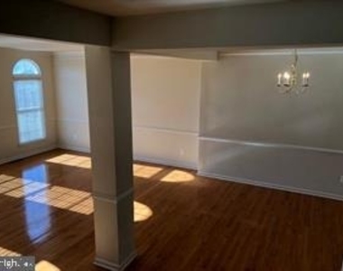 43686 Hamilton Chapel Terrace - Photo Thumbnail 4