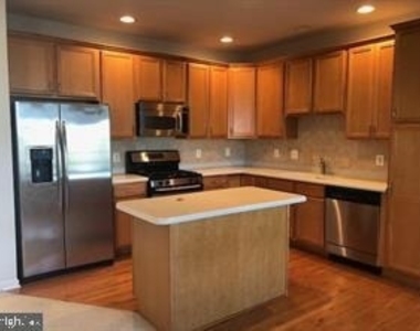 43686 Hamilton Chapel Terrace - Photo Thumbnail 14
