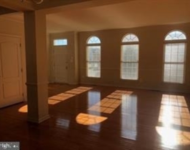 43686 Hamilton Chapel Terrace - Photo Thumbnail 6