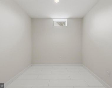 20242 Hidden Creek Court - Photo Thumbnail 28