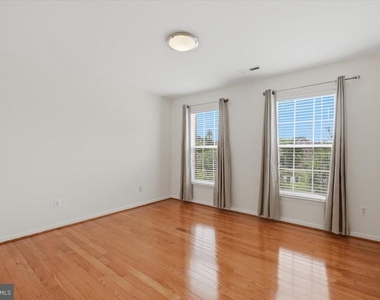 20242 Hidden Creek Court - Photo Thumbnail 36