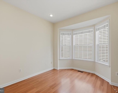 20242 Hidden Creek Court - Photo Thumbnail 9