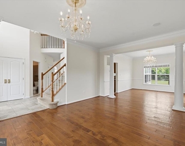 20242 Hidden Creek Court - Photo Thumbnail 5