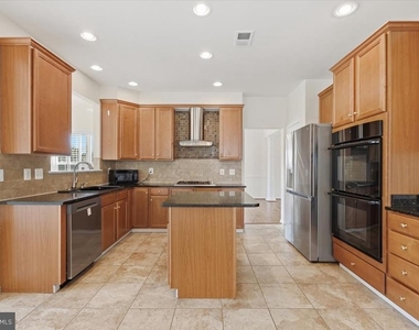 20242 Hidden Creek Court - Photo Thumbnail 15