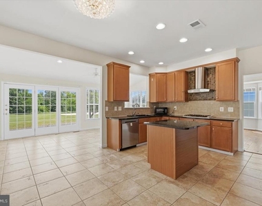 20242 Hidden Creek Court - Photo Thumbnail 16