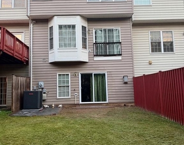 21831 Ladyslipper Square - Photo Thumbnail 45