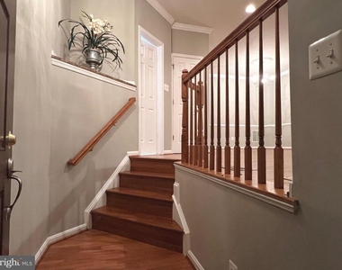 21831 Ladyslipper Square - Photo Thumbnail 1