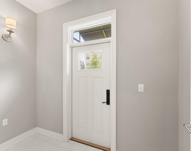 19286 Winmeade Drive - Photo Thumbnail 39