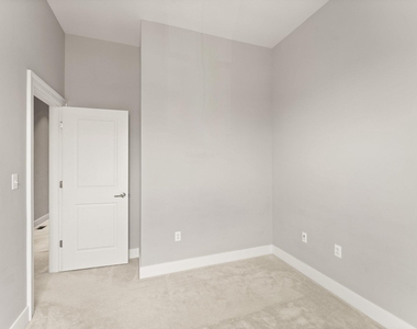 19286 Winmeade Drive - Photo Thumbnail 30