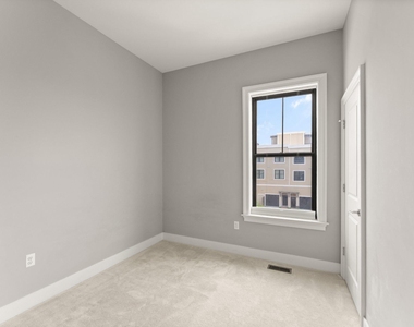 19286 Winmeade Drive - Photo Thumbnail 29