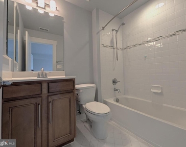 22447 Verde Gate Terrace - Photo Thumbnail 35