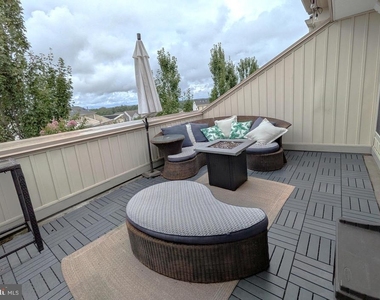 22447 Verde Gate Terrace - Photo Thumbnail 45