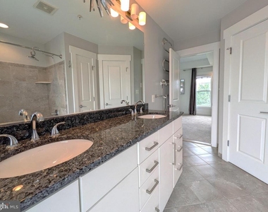 22447 Verde Gate Terrace - Photo Thumbnail 28