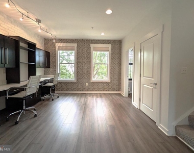 22447 Verde Gate Terrace - Photo Thumbnail 11
