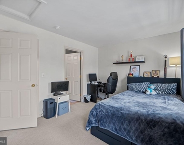 44481 Watertown Terrace - Photo Thumbnail 15