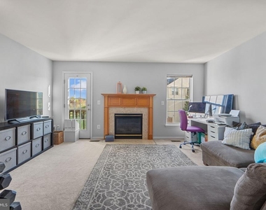 44481 Watertown Terrace - Photo Thumbnail 9