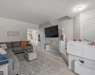 44481 Watertown Terrace - Photo Thumbnail 2