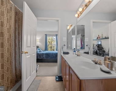 44481 Watertown Terrace - Photo Thumbnail 17