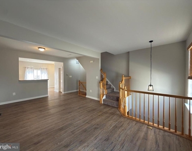 21843 Ryan Park Terrace - Photo Thumbnail 12