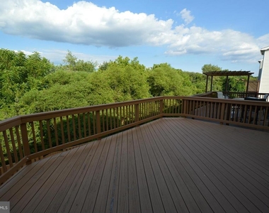 182 Spencer Terrace Se - Photo Thumbnail 2