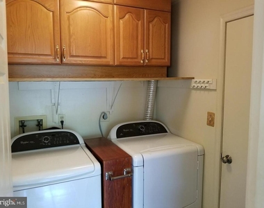 13699 Southernwood Court - Photo Thumbnail 16