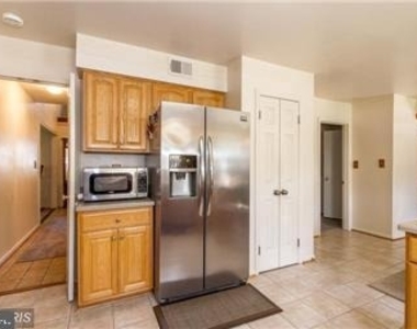 13699 Southernwood Court - Photo Thumbnail 12