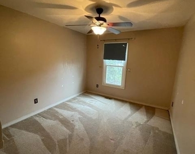 13699 Southernwood Court - Photo Thumbnail 30
