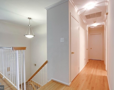10535 Brevity Drive - Photo Thumbnail 6