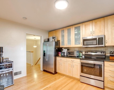 10535 Brevity Drive - Photo Thumbnail 10