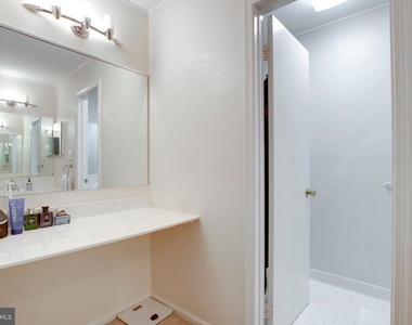 10535 Brevity Drive - Photo Thumbnail 21