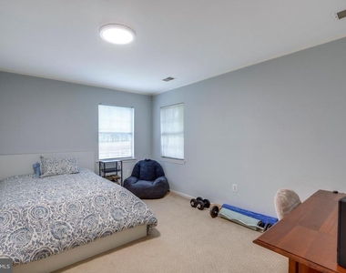 10535 Brevity Drive - Photo Thumbnail 28