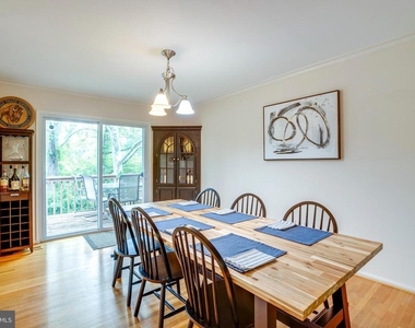 10535 Brevity Drive - Photo Thumbnail 9