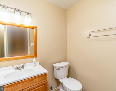 3134 Delburne Court - Photo Thumbnail 16