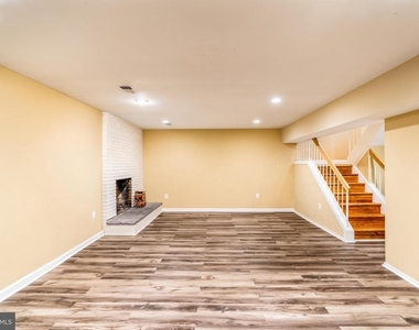 3134 Delburne Court - Photo Thumbnail 15